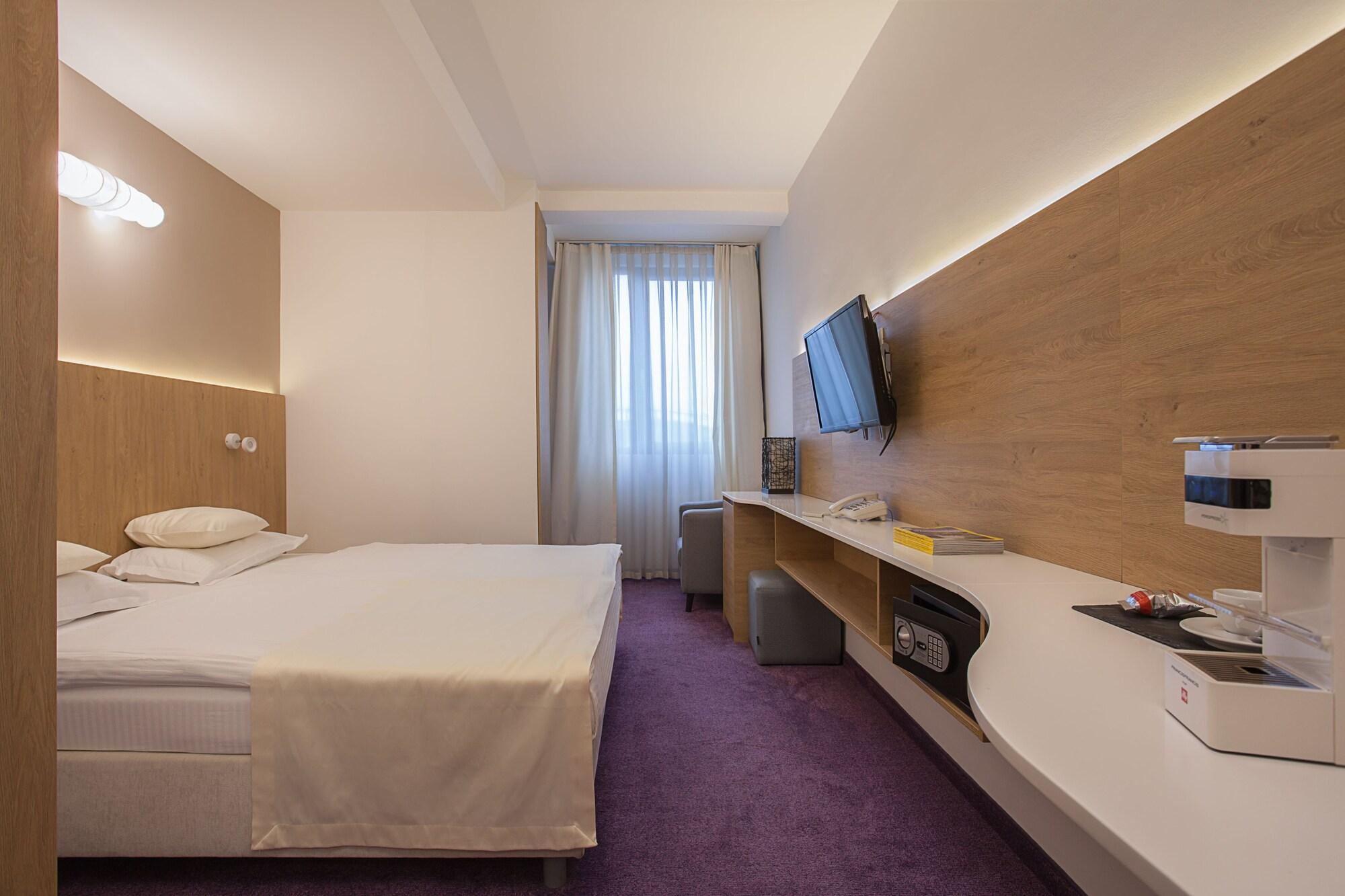 City Park Hotel Skopje Extérieur photo